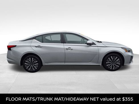 Certified 2023 Nissan Altima 2.5 SV AWD/4WD image 6