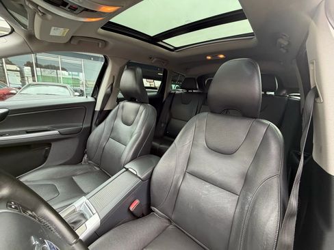 Used 2015 Volvo XC60 T5 image 10