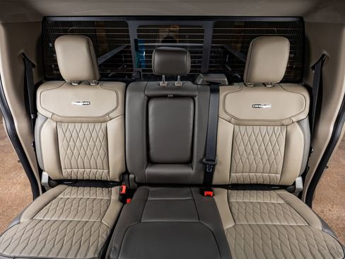 Used 2026 Ford F350 Platinum w/ Platinum Plus Package image 35