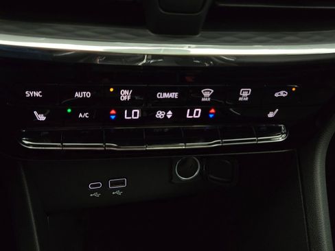 New 2026 Buick Encore GX Avenir w/ Avenir Technology Package image 30