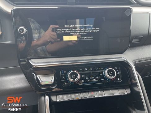 New 2025 GMC Sierra 2500 Denali w/ Denali Reserve Package image 31