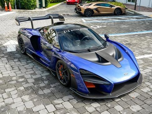 Used 2019 McLaren Senna image 38