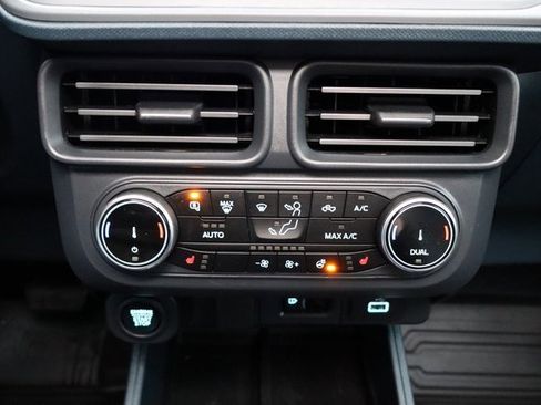 Used 2024 Ford Maverick Lariat w/ Black Appearance Package image 10