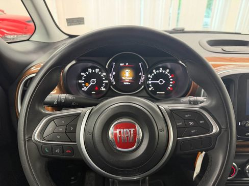 Used 2019 FIAT 500L Pop FWD image 24