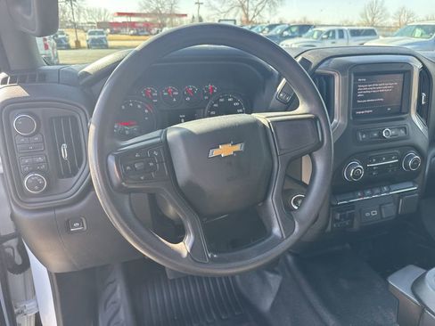 Used 2025 Chevrolet Silverado 2500 W/T w/ WT Convenience Package image 13