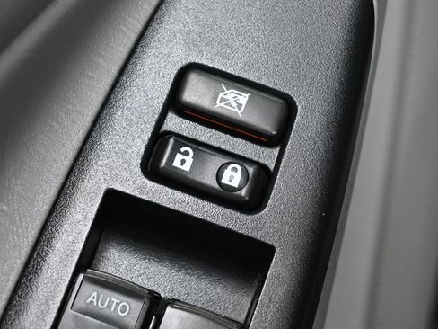 Used 2013 Toyota Tacoma 4x4 Double Cab w/ TRD Off-Road Pkg image 12