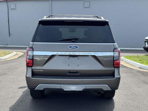 Used 2018 Ford Expedition Limited w/ Equipment Group 302A AWD/4WD image 24