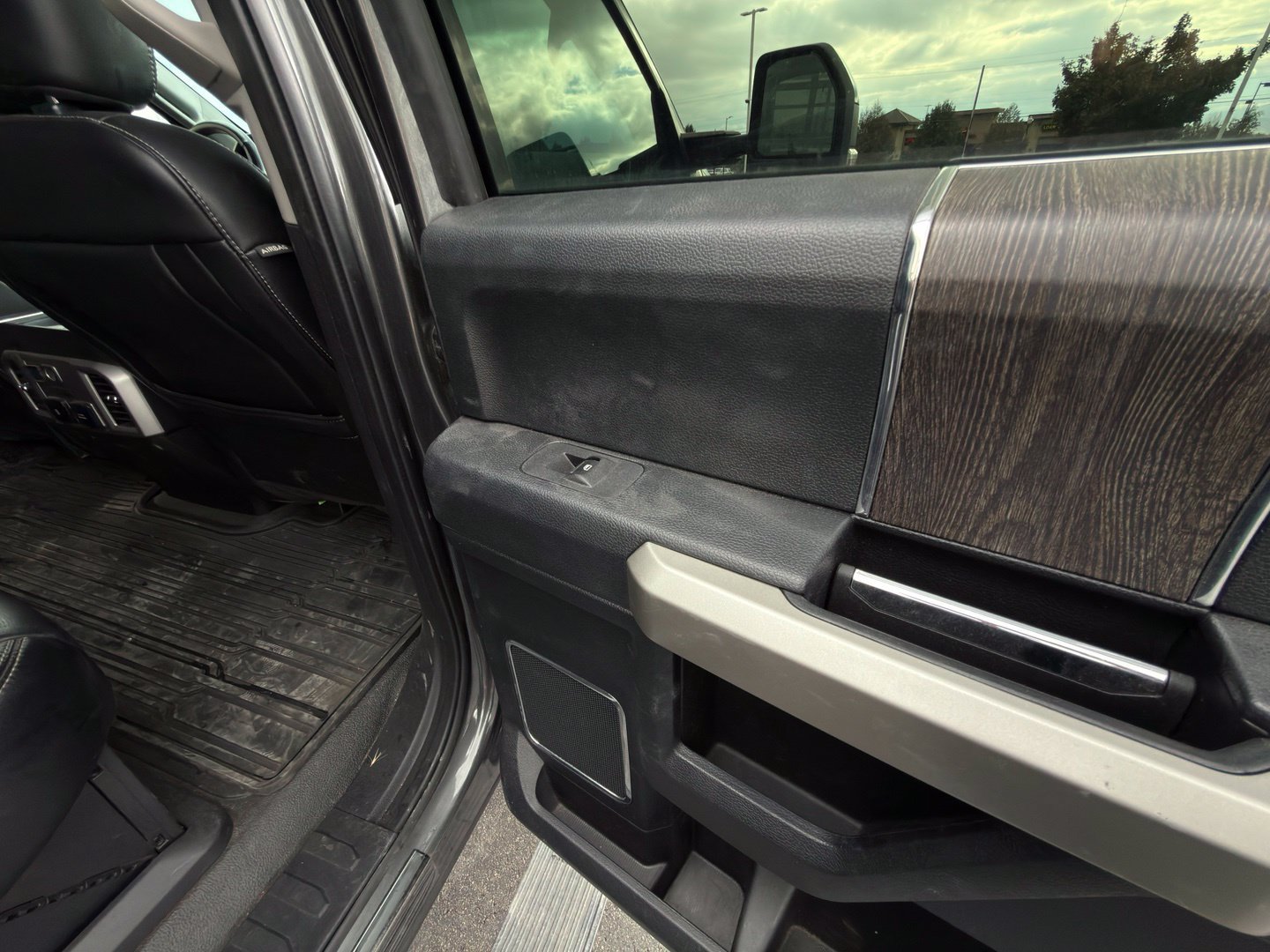Used 2020 Ford F250 Lariat AWD/4WD image 39
