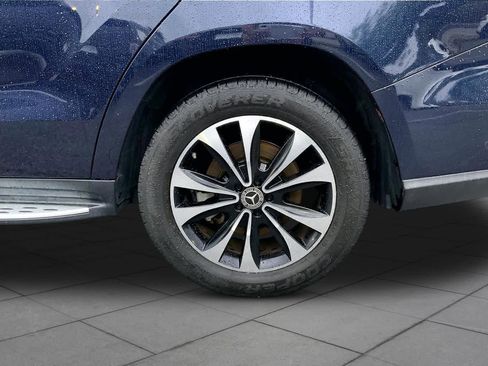 Used 2019 Mercedes-Benz GLS 450 4MATIC image 11