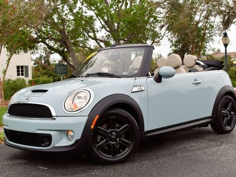 Used 2014 MINI Cooper S image 22