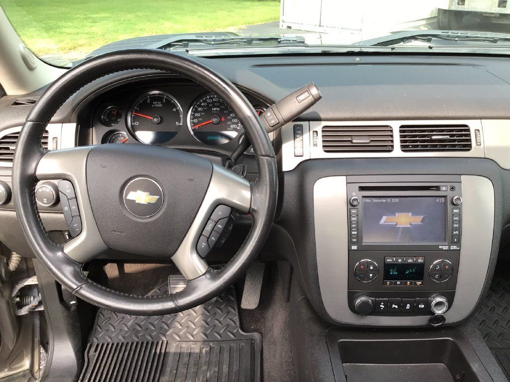 Used 2014 Chevrolet Silverado 3500 LTZ w/ LTZ Plus Package AWD/4WD image 3