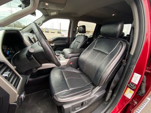 Used 2019 Ford F150 Lariat image 23