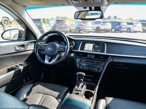 Used 2019 Kia Optima EX w/ EX Premium Package image 24