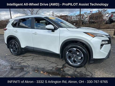 Used 2026 Nissan Rogue SV w/ SV Premium Package image 15