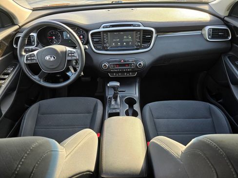 Used 2019 Kia Sorento LX w/ Option Group 020 image 19