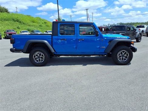Used 2024 Jeep Gladiator Rubicon w/ Technology Group image 3