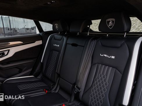 Used 2024 Lamborghini Urus S image 31