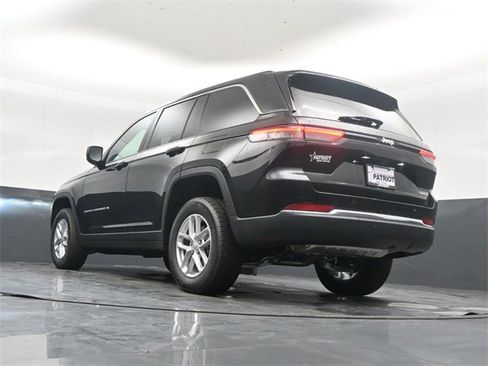 New 2025 Jeep Grand Cherokee Laredo image 41