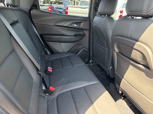 Certified 2023 Chevrolet TrailBlazer ACTIV FWD image 32