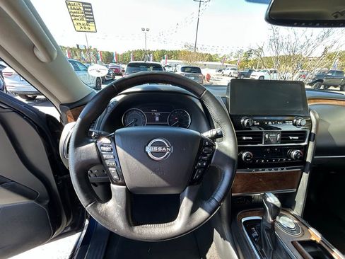 Used 2023 Nissan Armada SL image 32