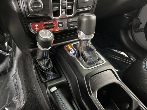 Used 2021 Jeep Wrangler Unlimited Rubicon 4xe w/ Cold Weather Group image 33