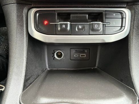 Used 2020 GMC Acadia SLT FWD image 19