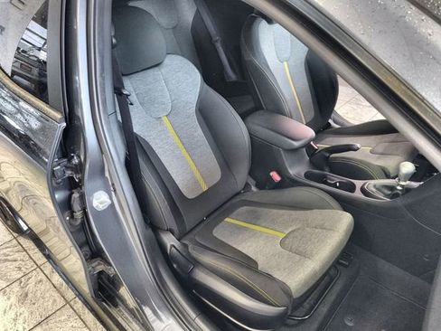 Used 2020 Hyundai Veloster Turbo R-Spec FWD image 24