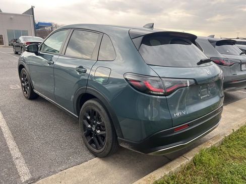Used 2024 Honda HR-V Sport image 2