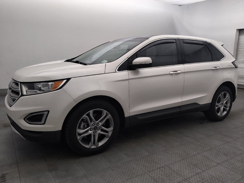 Used 2017 Ford Edge Titanium w/ Equipment Group 301A AWD/4WD image 2