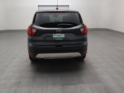 Used 2019 Ford Escape SE FWD image 6