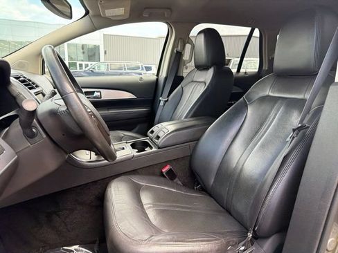 Used 2012 Lincoln MKX FWD image 16