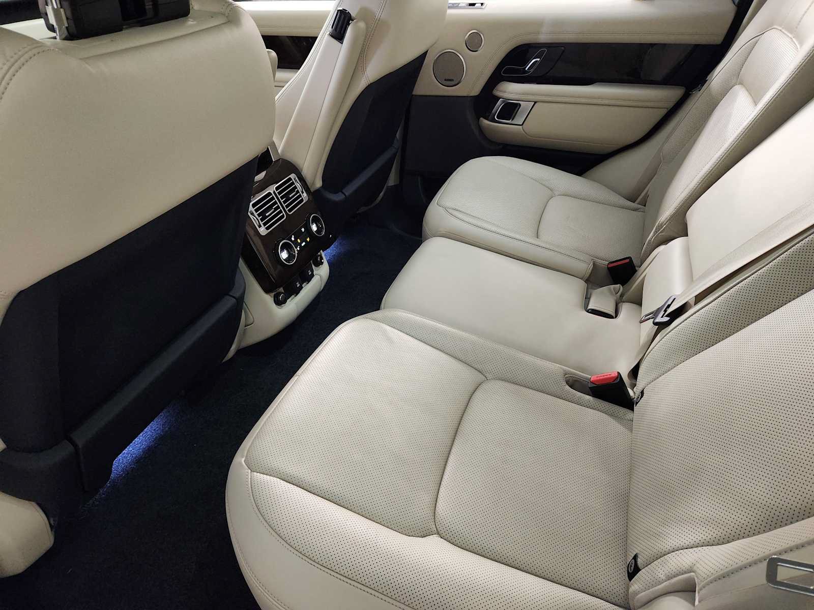 Used 2020 Land Rover Range Rover HSE AWD/4WD image 30