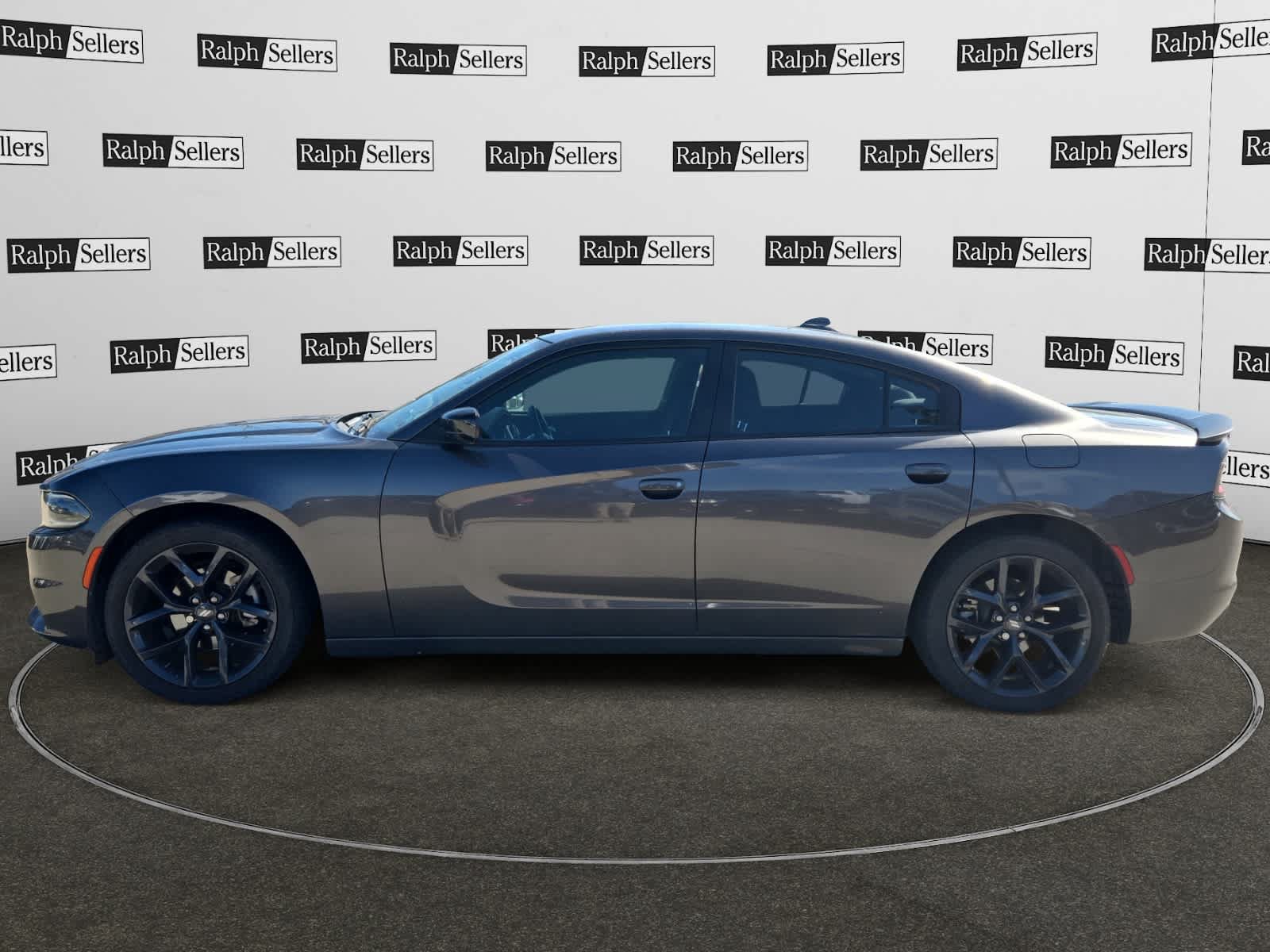Used 2023 Dodge Charger SXT w/ Blacktop Package RWD image 3