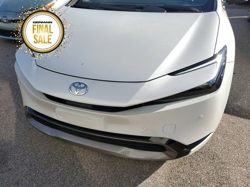 Certified 2024 Toyota Prius XLE image 11