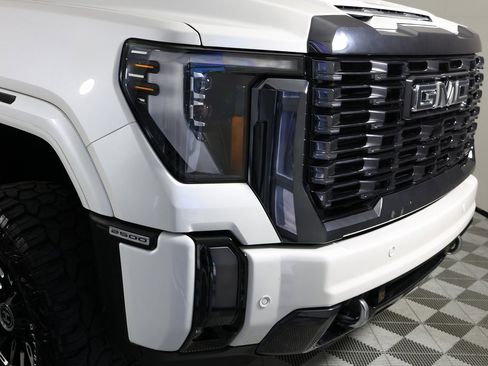 Used 2024 GMC Sierra 2500 Denali Ultimate image 45