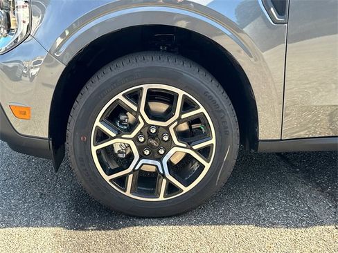 New 2026 Ford Maverick Lariat w/ 4K Tow Package image 11