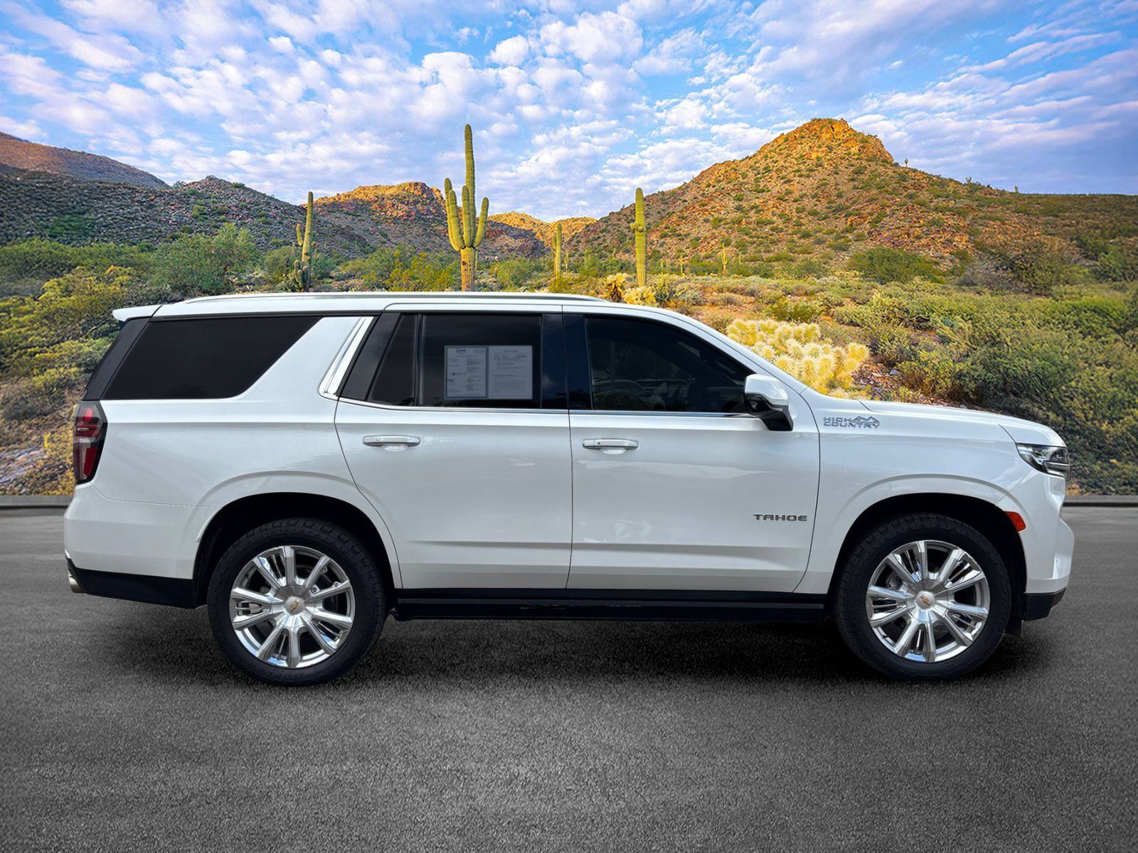 Used 2023 Chevrolet Tahoe High Country w/ Premium Package 2 AWD/4WD image 3