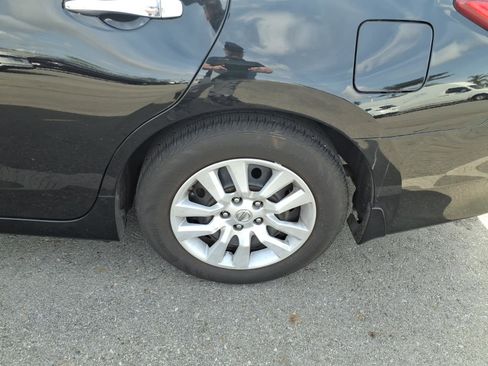 Used 2017 Nissan Altima 2.5 S w/ Power Driver Seat Package image 3