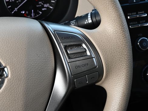 Used 2014 Nissan Altima 2.5 S w/ Display Audio Package image 27