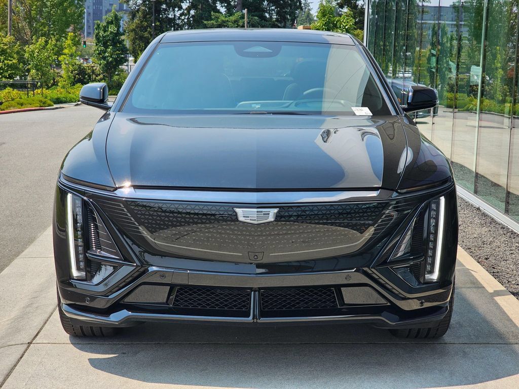 New 2026 Cadillac Lyriq V AWD/4WD image 8