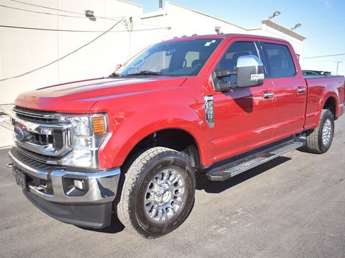Used 2020 Ford F250 XLT w/ XLT Premium Package image 3