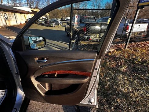 Used 2017 Acura MDX SH-AWD image 40