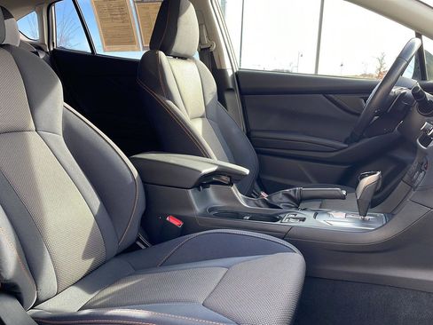 Used 2019 Subaru Crosstrek 2.0i Premium image 3