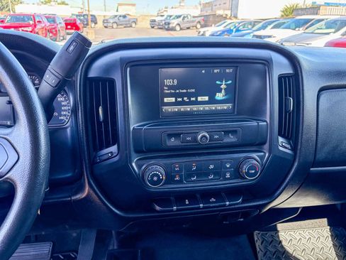 Used 2019 Chevrolet Silverado 1500 W/T w/ WT Convenience Package AWD/4WD image 12