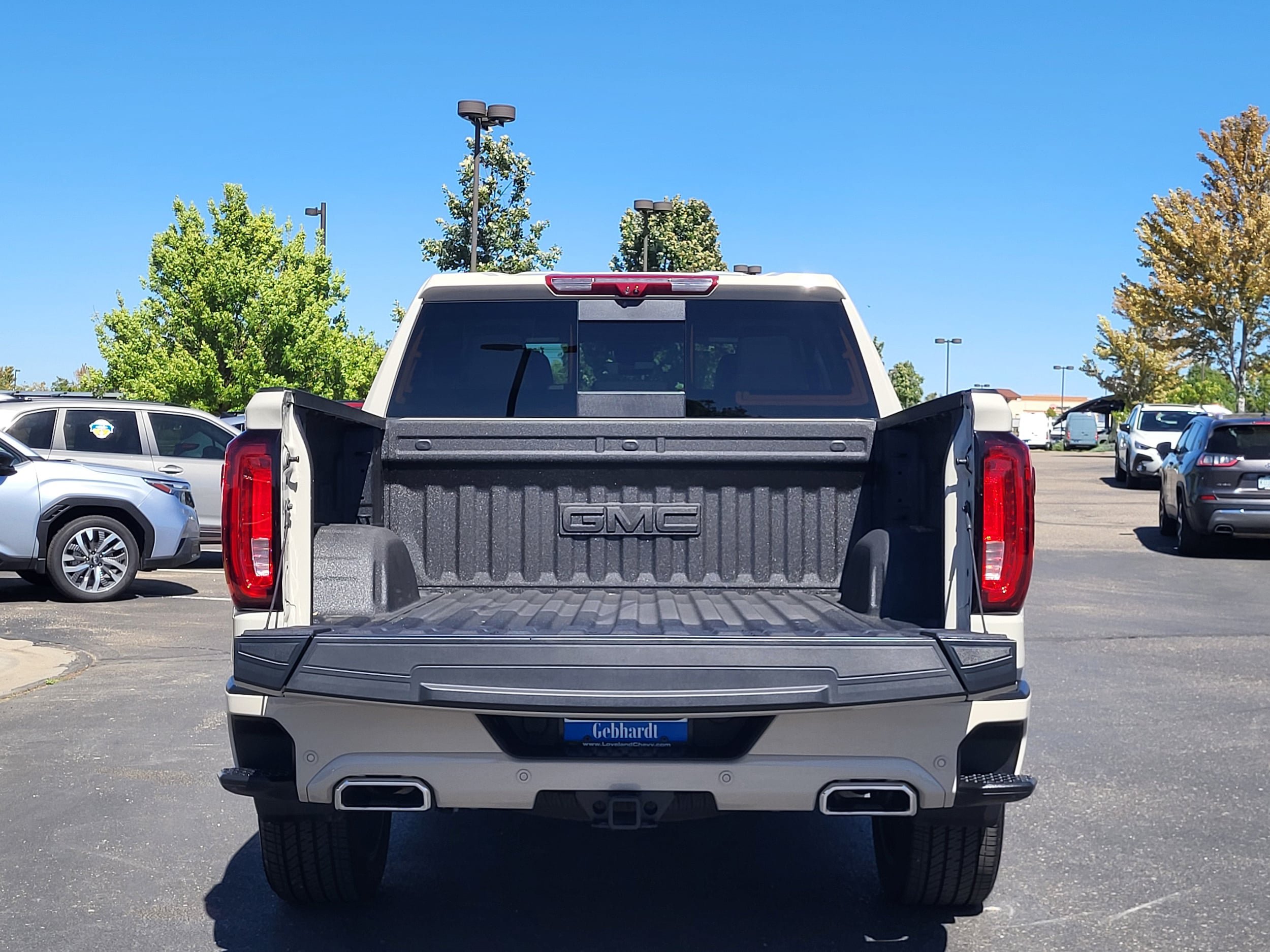 Used 2026 GMC Sierra 1500 Denali AWD/4WD image 11