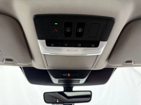 Used 2023 Nissan Pathfinder Platinum AWD/4WD image 44