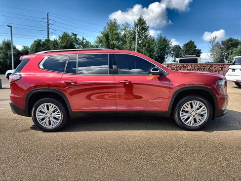 Used 2026 GMC Acadia Elevation w/ Elevation Premium Package FWD image 10