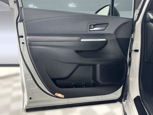Used 2023 Toyota Sienna XSE image 22