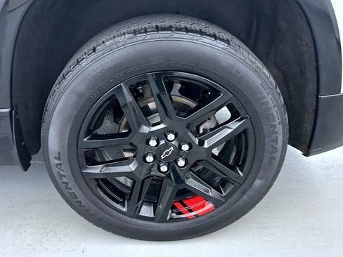 Used 2023 Chevrolet Traverse Premier w/ Redline Edition AWD/4WD image 25
