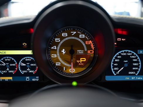 Certified 2014 Ferrari 458 Spider RWD image 29